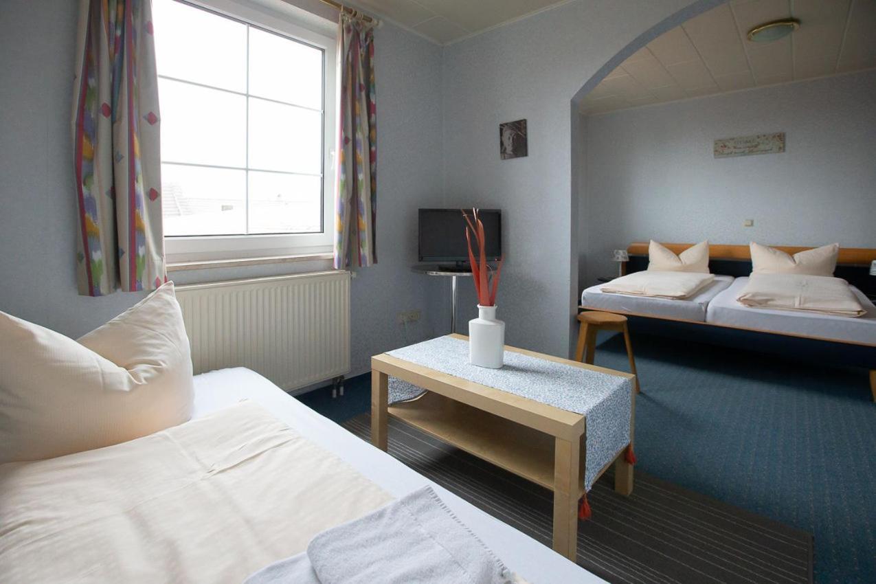 Hotel Dolgesheim Екстериор снимка