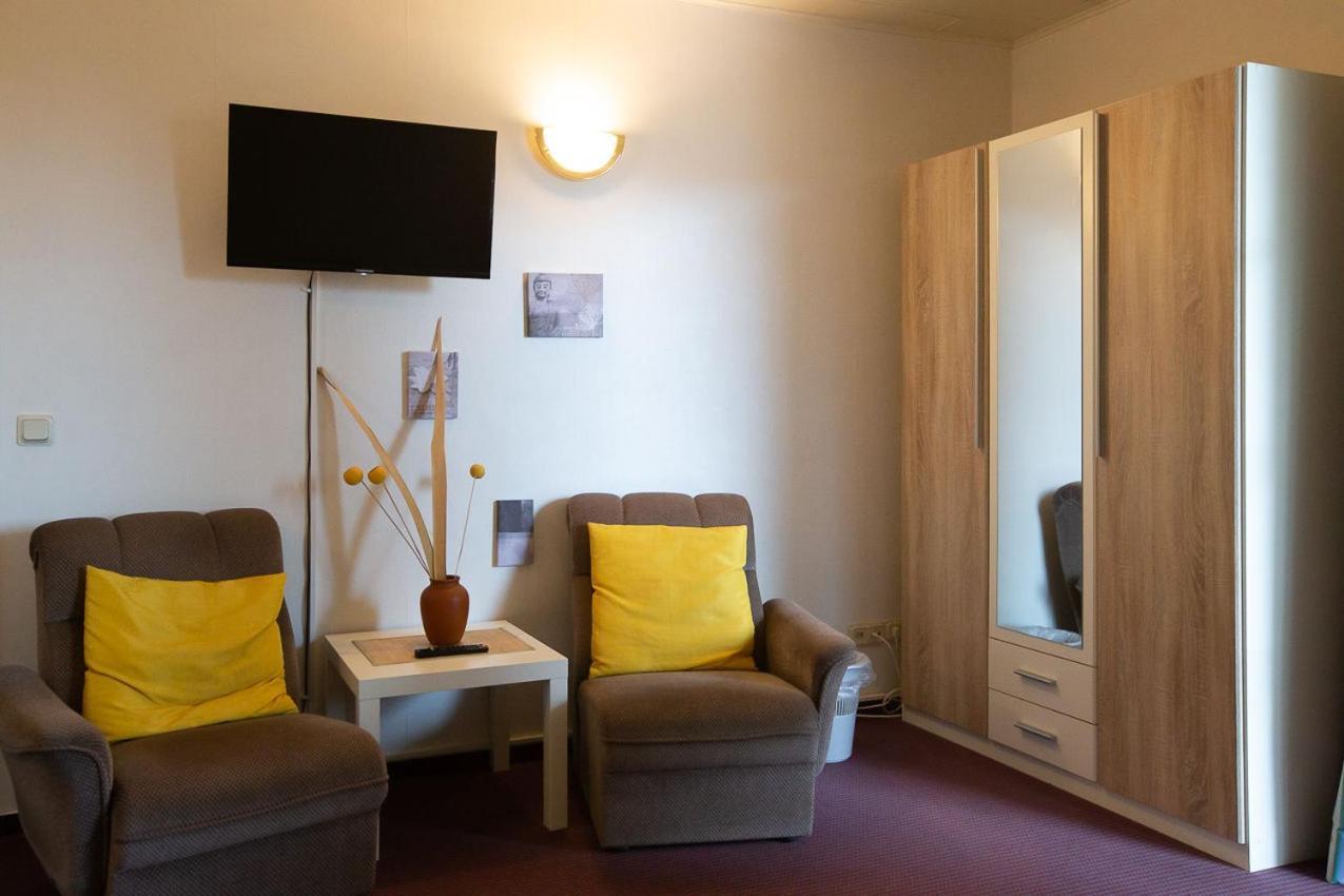Hotel Dolgesheim Екстериор снимка