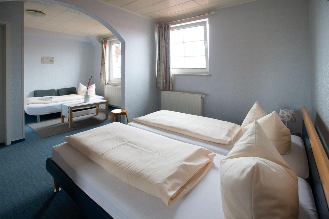Hotel Dolgesheim Екстериор снимка