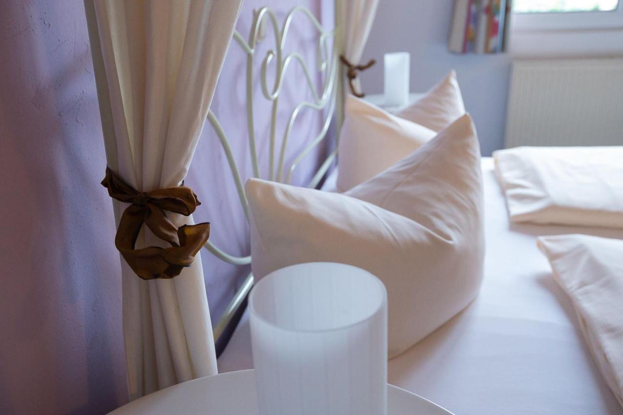 Hotel Dolgesheim Екстериор снимка